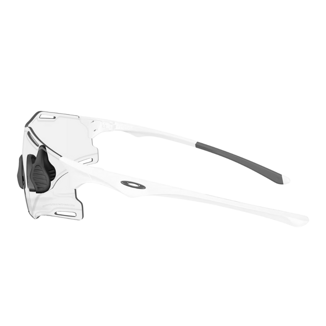 Oakley-Cybr-zero-white-matte-clear-photo-side-side