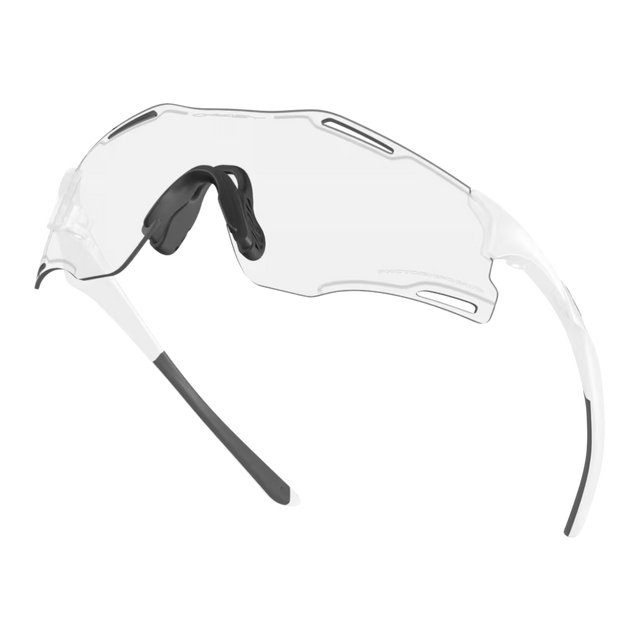 Oakley-Cybr-zero-white-matte-clear-photo-up