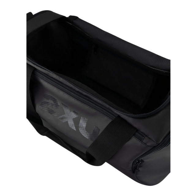 2XU-Gym-Bag-Black-inside