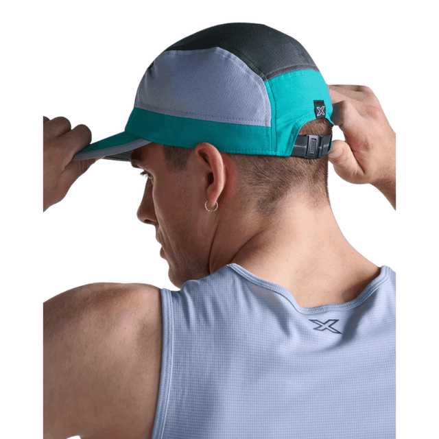 2XU-Light-Speed-Cap-Aurora-Weathervane-side