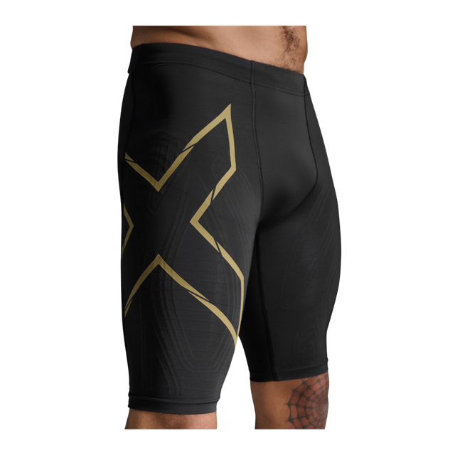 2XU - Light Speed Compression Shorts Black/Gold Reflective
