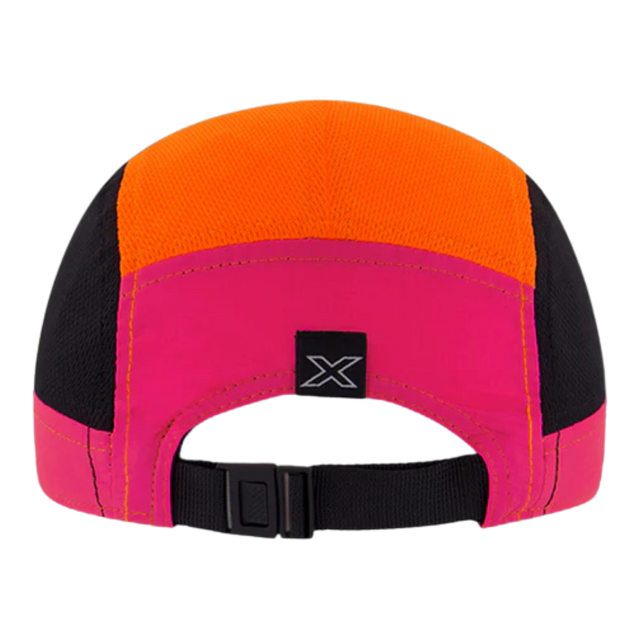 2XU-Light-Speed-Small-Cap-fuschia-black-back