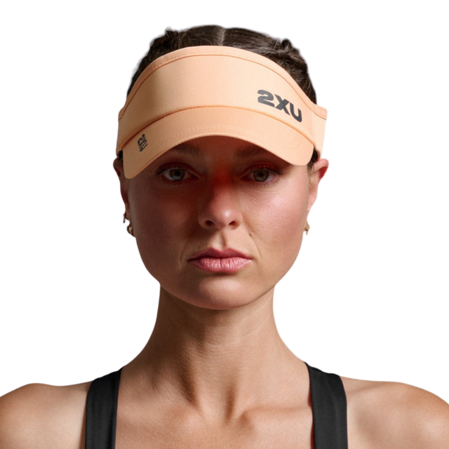 2XU-run-Visor-Fuzzy-Peach-Black-front