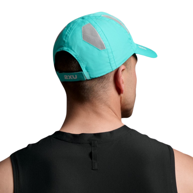 2XU-run-cap-arorua-white--back
