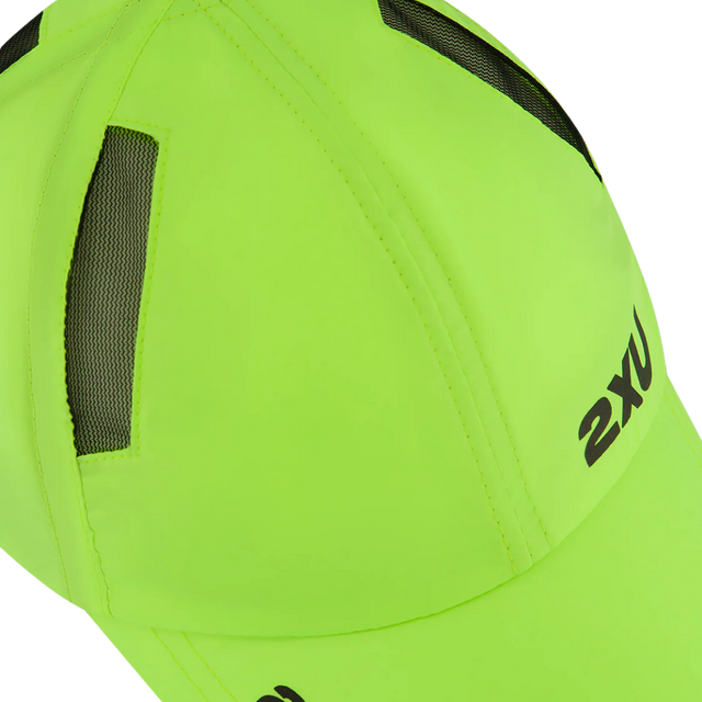2XU - Run Cap - Volt/Black (Detail)