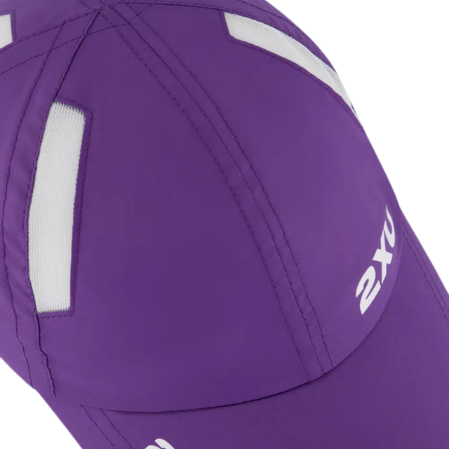 2XU-run-cap-volt-pureple-white-detail