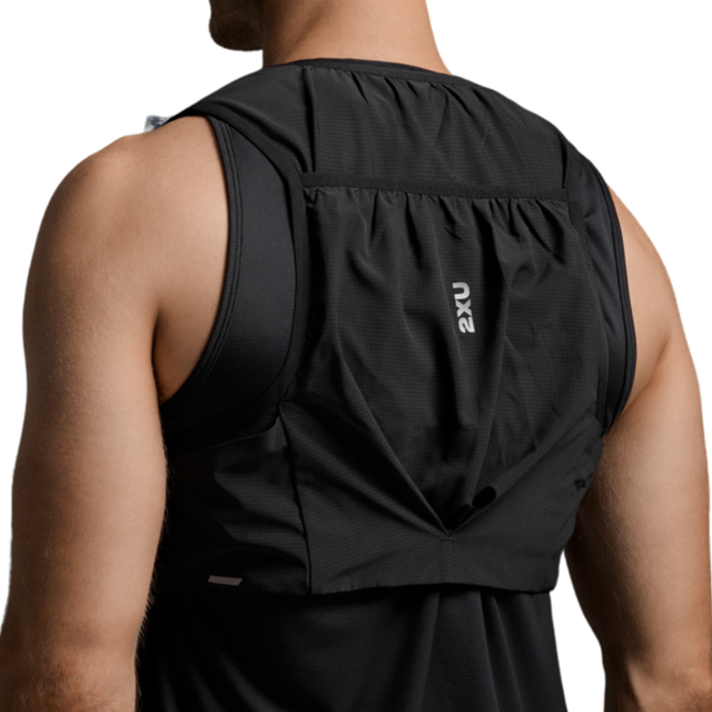 2XU - Run Hydration Vest - Black/Silver Reflective - Lifestyle Back