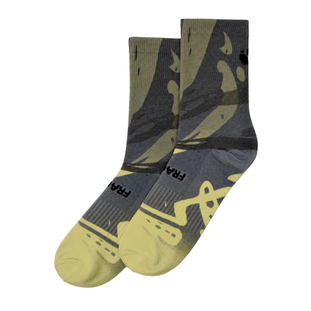 Fractel-Performance-Socks-unfurl-back