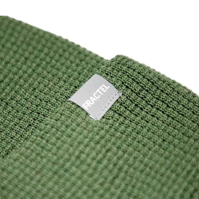 Fractel-Running-beanie-tropica-close