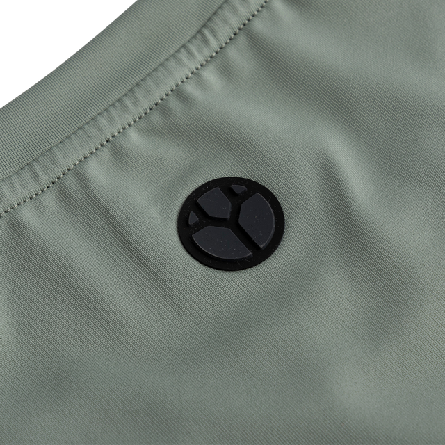 Fractel-sierra-mens-Singlet-sage-close-back