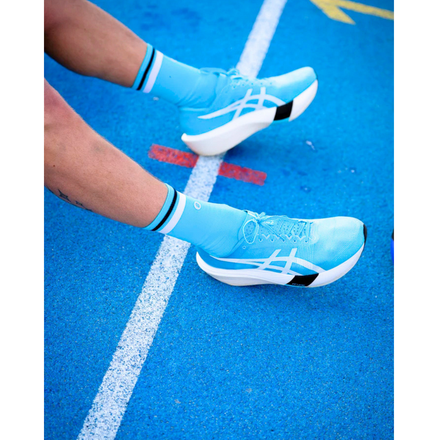 SHYU-Racing-Socks-Lakeside-White-Night-real
