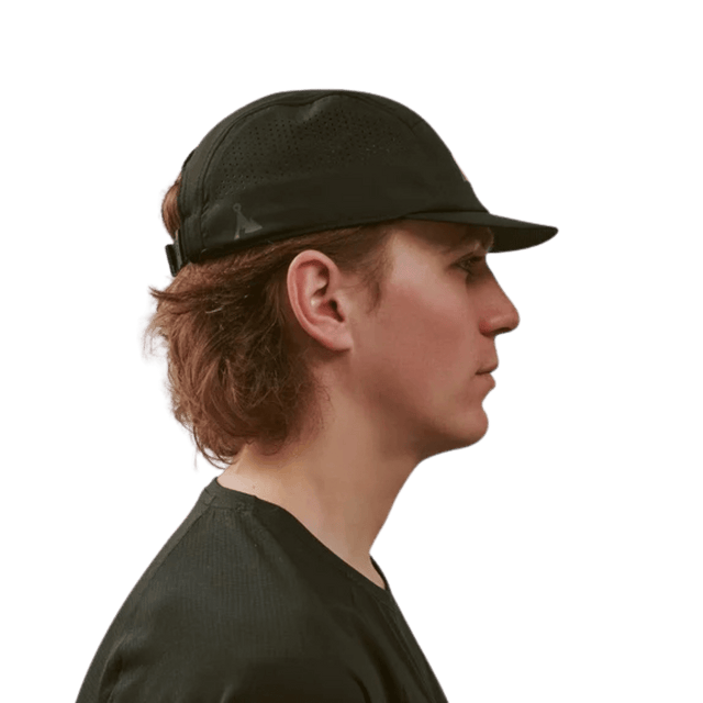 VÅGA - Feather Racing Cap - Black - Aid Station