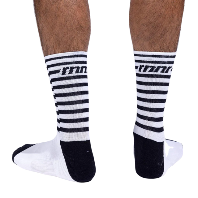 RNNR - Marathon Crew Sock - Glitch - Lifestyle2