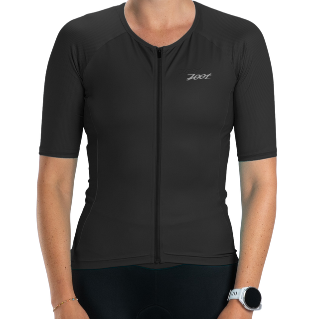 Zoot Women's Core Tri Jersey in Jet Black colourway - close-up of front fabric detail